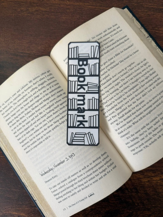 Shelfie – The Bookshelf Bookmark - the3dpenguin